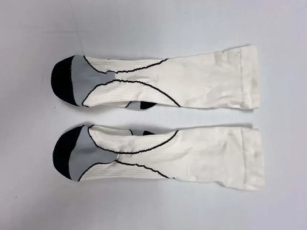 CEP Running Compression Socks White Black Size III Medium